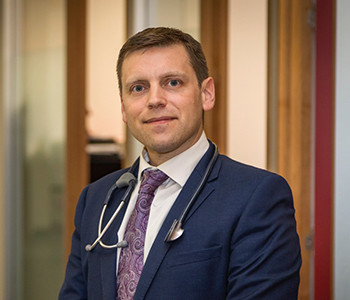 Dr Robert Weinkove